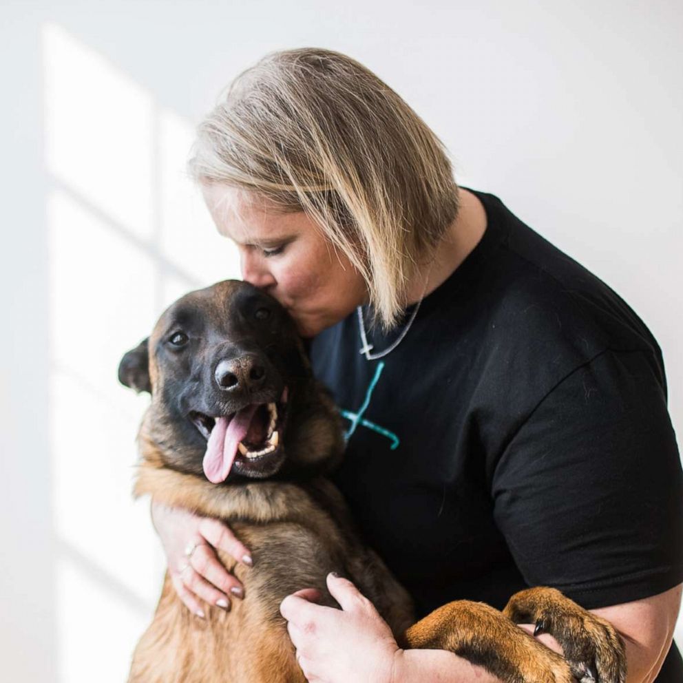 files/womens-best-friend-dogs-06-ht-llr-210521_1621626244894_hpMain_1x1_992.jpg